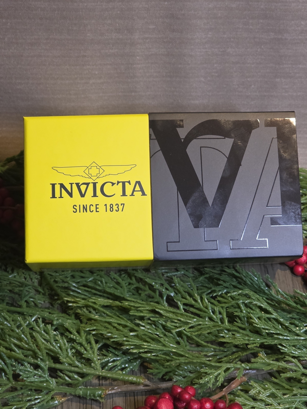 Invicta Celestial Lady 32mm Gold Crystal-Accent Bracelet Watch - Picture 4 of 5